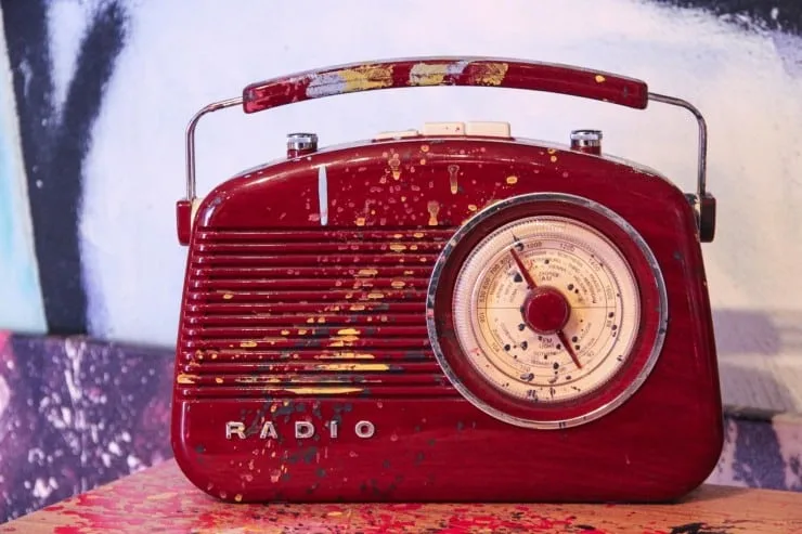 A vintage radio, one of the everyday objects to look over during a home walk-through