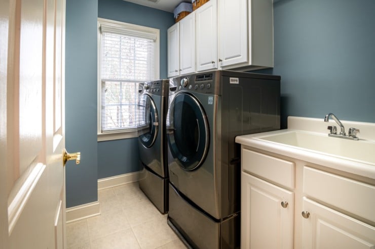 How to make a laundry room quieter