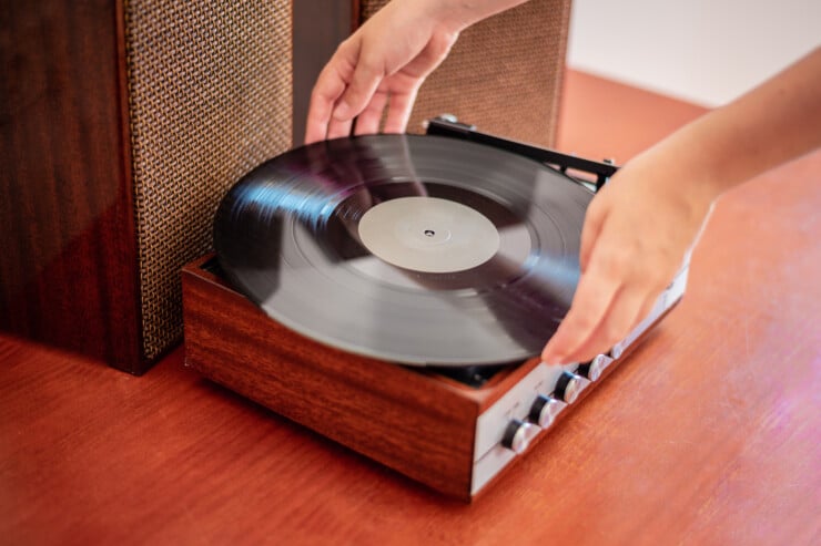 What do you need to set up a vinyl listening room
