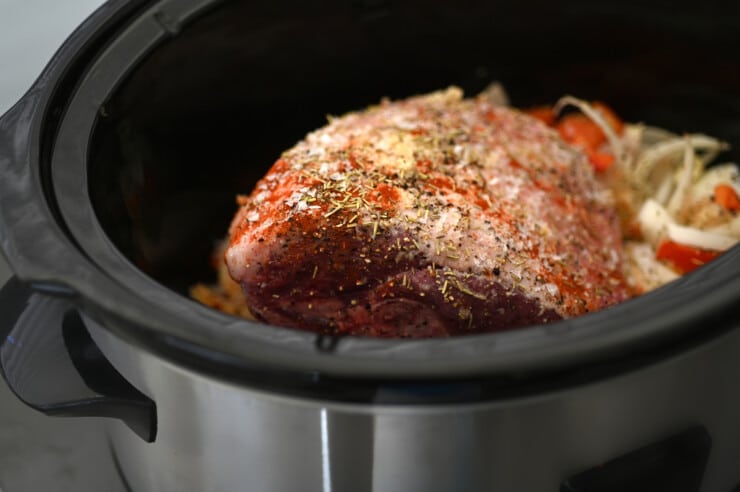 Roaster Oven Vs Crock Pot: A Comparison