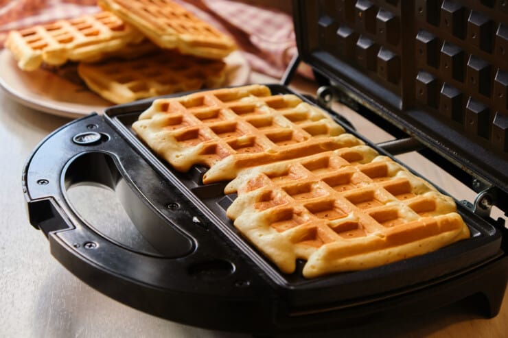 Best Waffle Maker With Removable Plates For Easy Cleaning