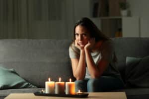 What to Do for Fun at Home During a Power Outage